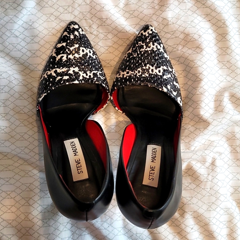 Steve madden heels black and white snack